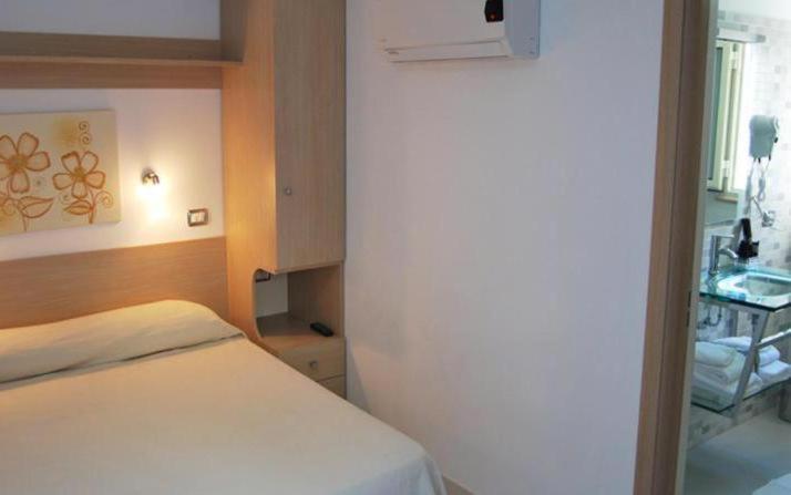 B&B Ala Marina Aparthotel 3*