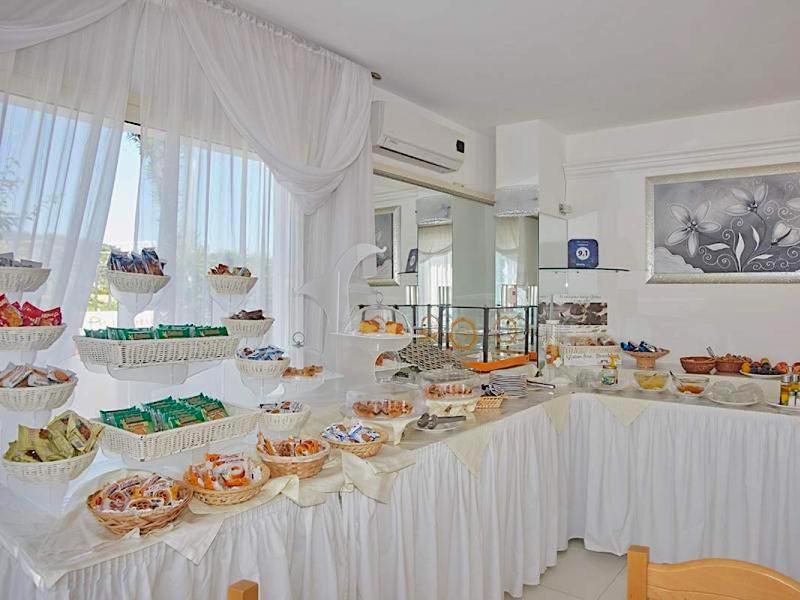 B&B Ala Marina Aparthotel