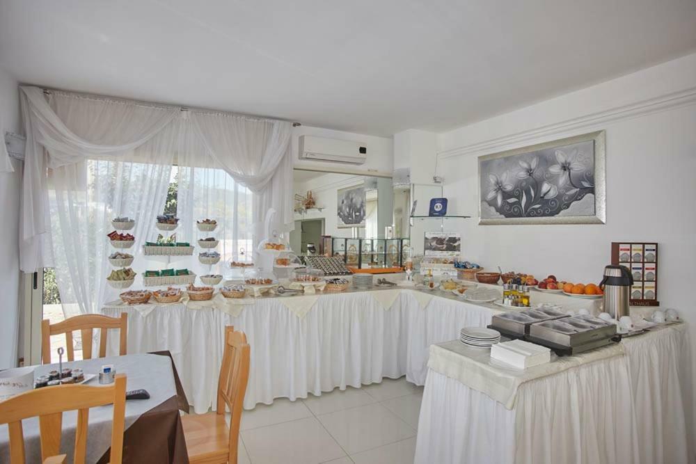 Aparthotel B&B Ala Marina 3*